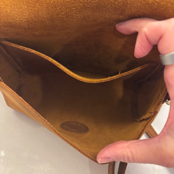 Portland Leather Metro Mini Crossbody - Picture 3 of 4